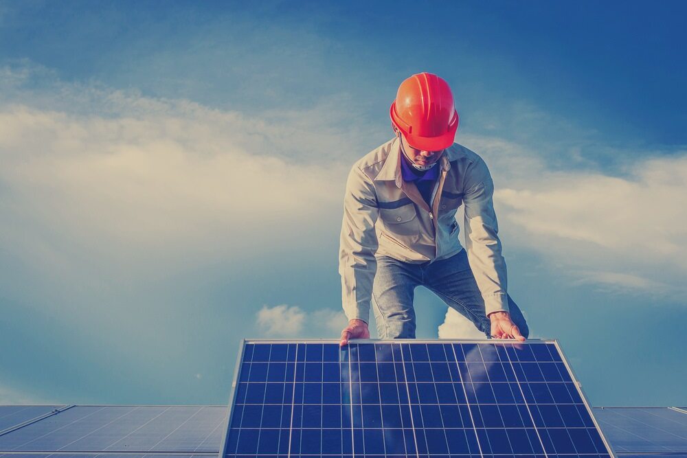 Read more about the article How Does an Electrician Facilitate Solar Panel Installation?